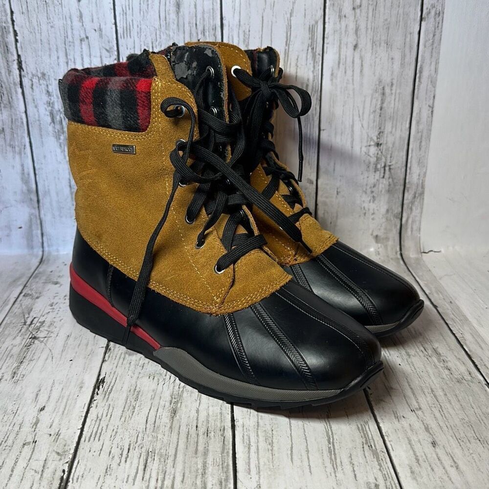 Cougar Women's Red Plaid Waterproof Totem Duck Boots size 8M